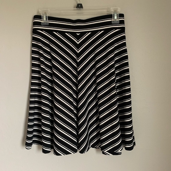 Loft Black & White Striped Skirt Size XS - Picture 1 of 4